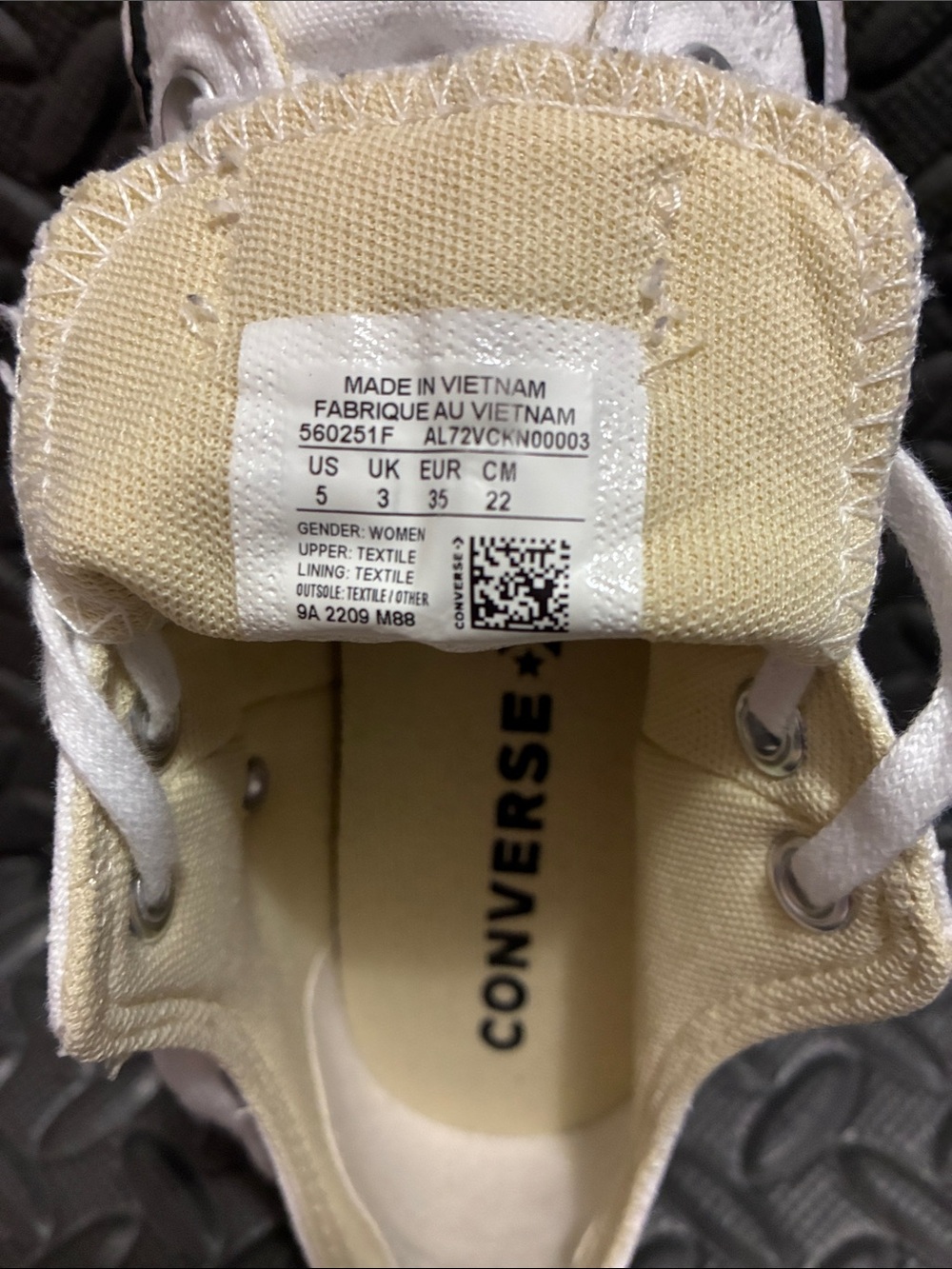 Women’s Converse Platform White Canvas Low-Top Sneakers with Black Trim - Picture 6 of 6